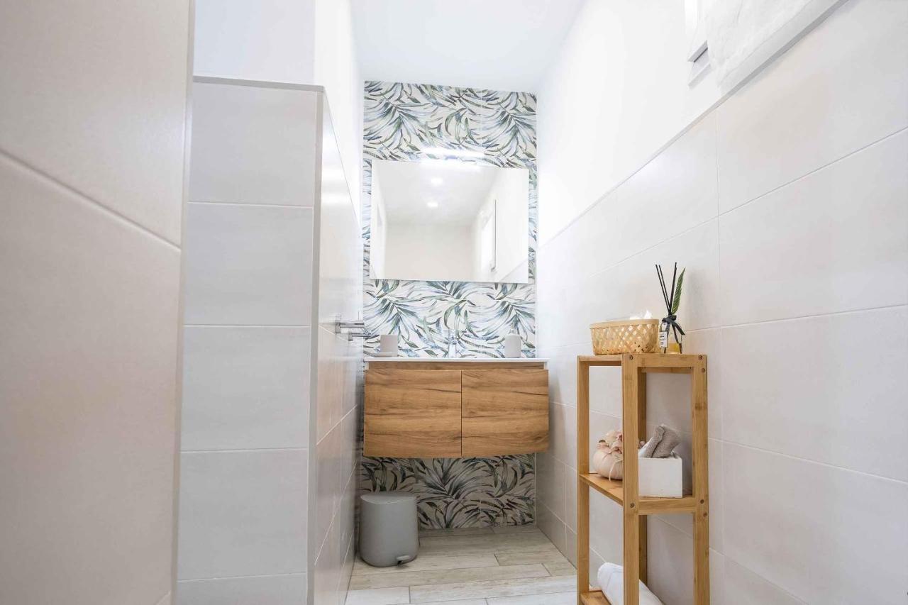 Taty Home Casa Vacanze ซาแลร์โน ภายนอก รูปภาพ