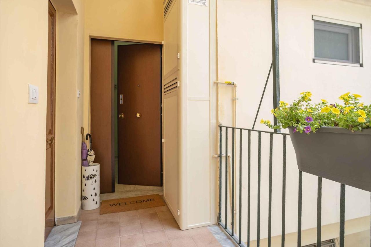 Taty Home Casa Vacanze ซาแลร์โน ภายนอก รูปภาพ